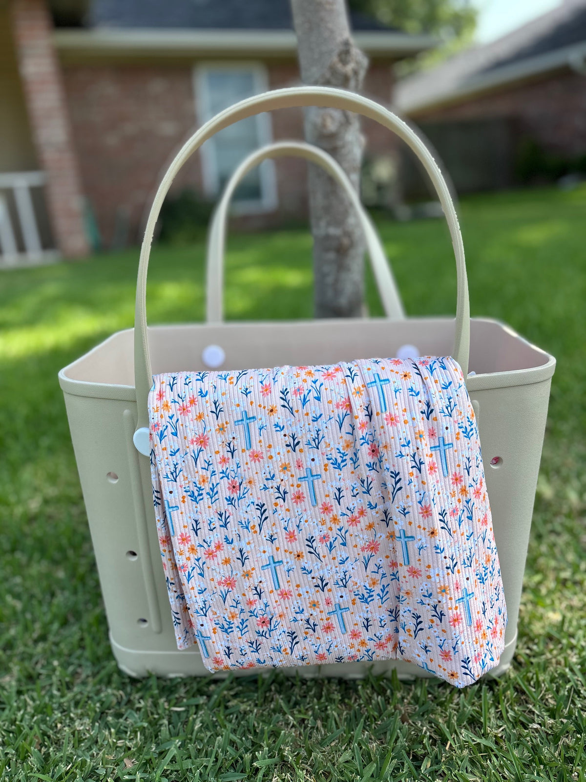 Cross Floral Tote Coat