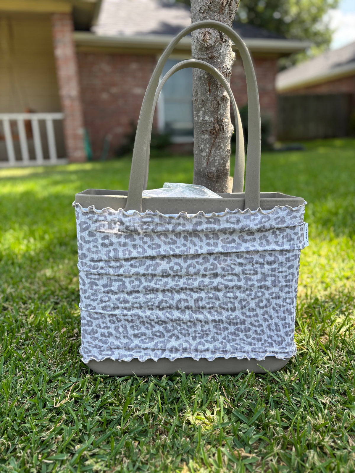 Faded Leopard Tote Coat